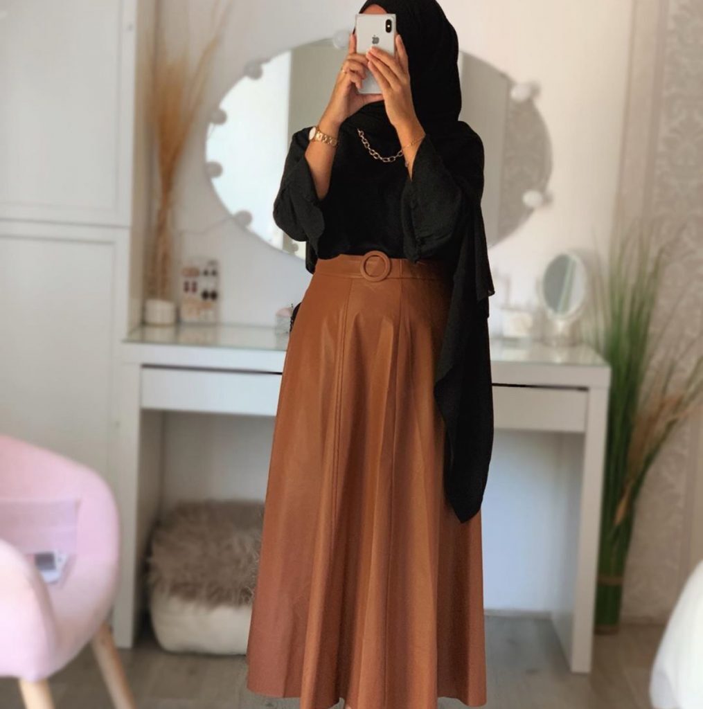 افكار لتنسيق العقد الطويل مع اللبس الكاجوال 37