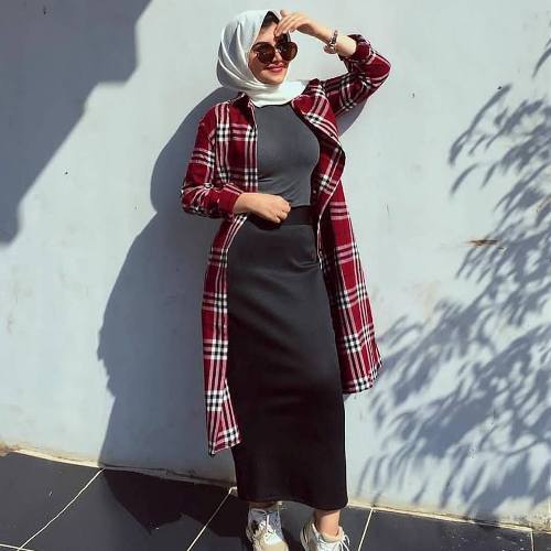 ستايلات بالجيبة مع الحجاب 24