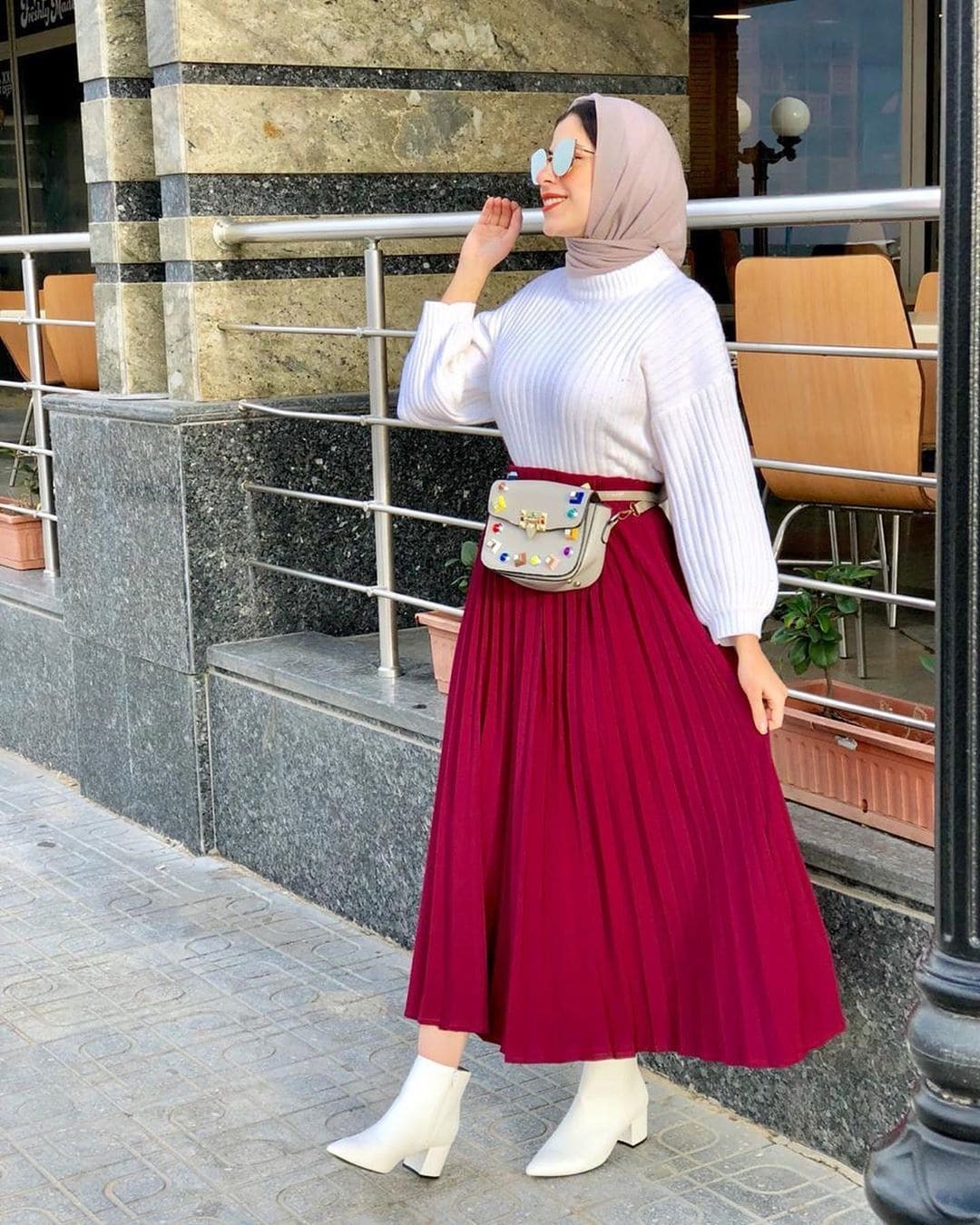ستايلات بالجيبة مع الحجاب 47
