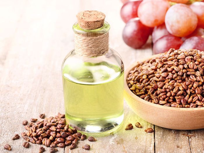 علاجات طبيعية لتقوية الاظافر 11