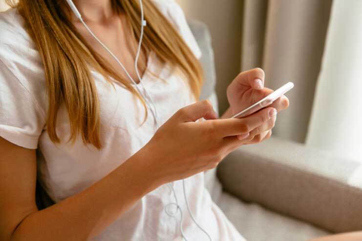 التأثيرات السلبية للرسايل النصية على العلاقة 10