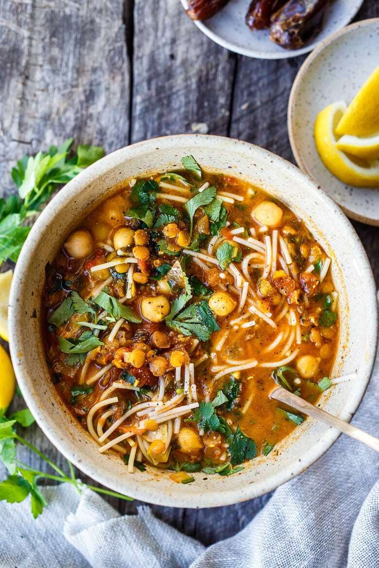 طريقة عمل شوربة الحريرة 4