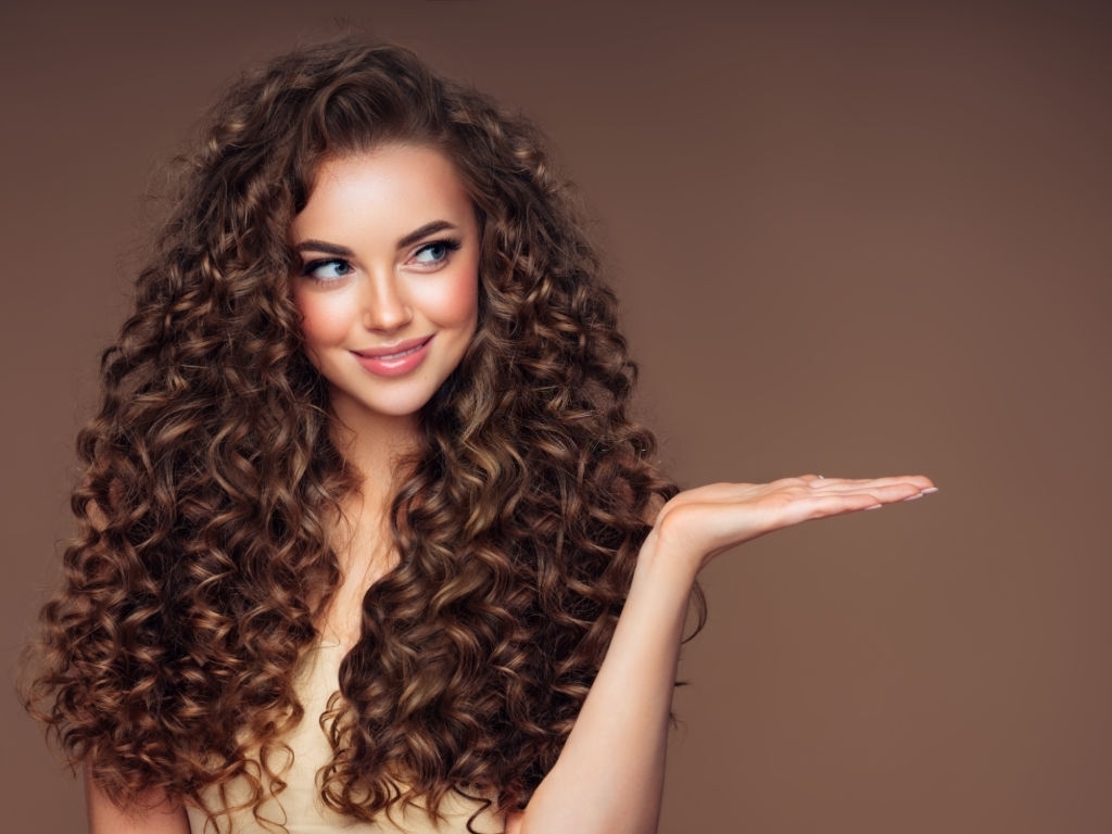 5 اسرار للعناية بالشعر الكيرلي