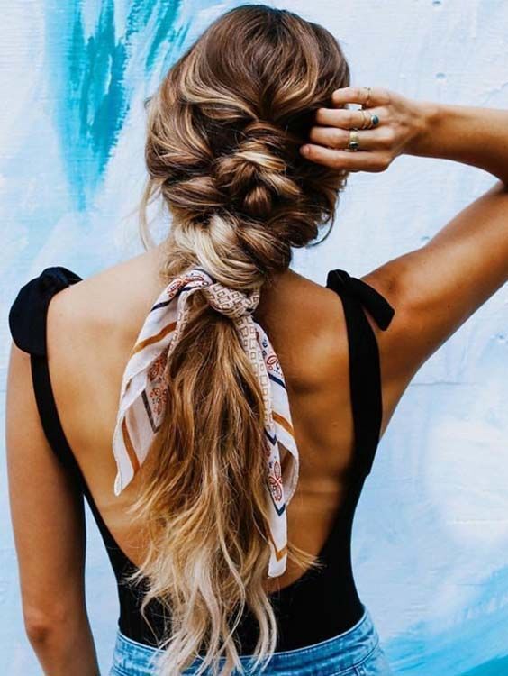 تسريحات شعر باستخدام السكارف والباندانا 20