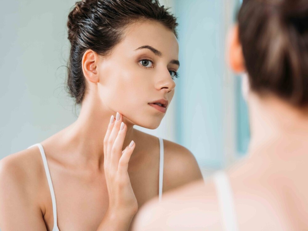8 نصايح للعناية بالبشرة ممكن تكوني جربتيهم ، لكن تأثيرهم سيء بالنسبة لك