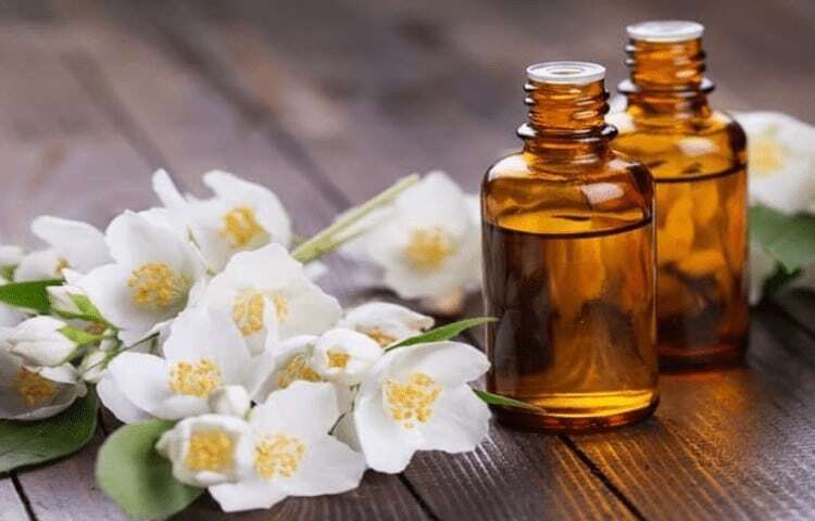 وصفات طبيعية لعلاج حبوب فروة الراس 4