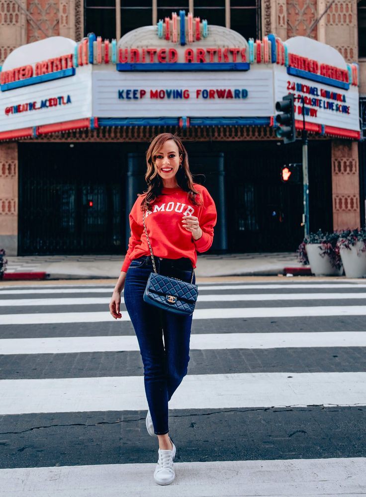 افكار لتنسيق السويت شيرت Sweatshirt في الشتا