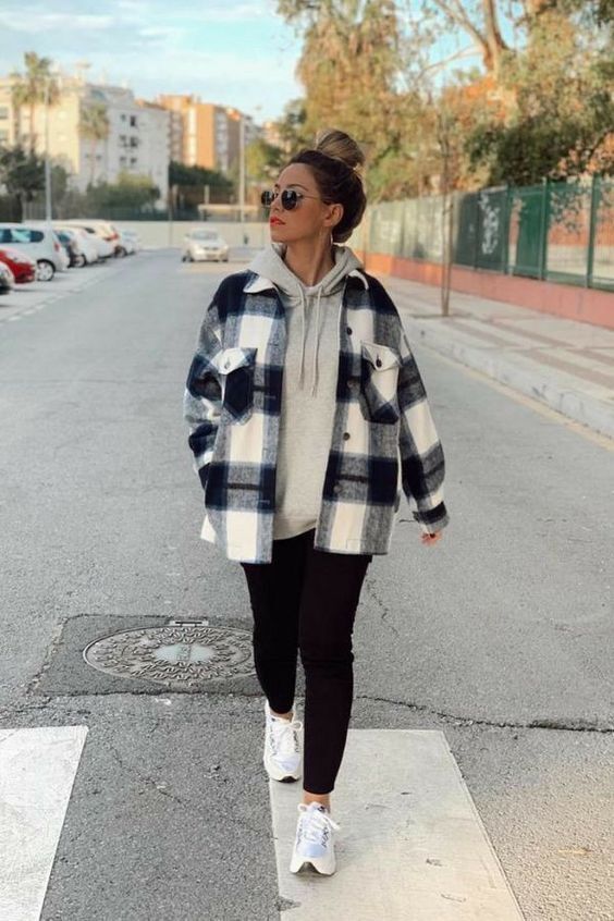 الشاكيت shackets 18