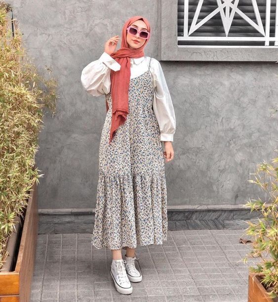 تنسيق الفساتين من غير اكمام للمحجبات 30 1