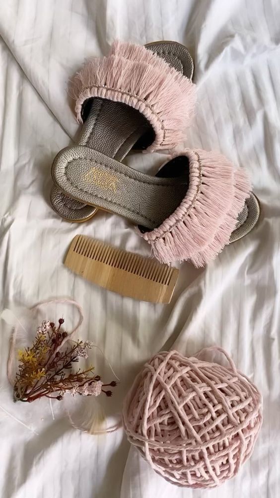 ستايلات slides تريندي للصيف 36