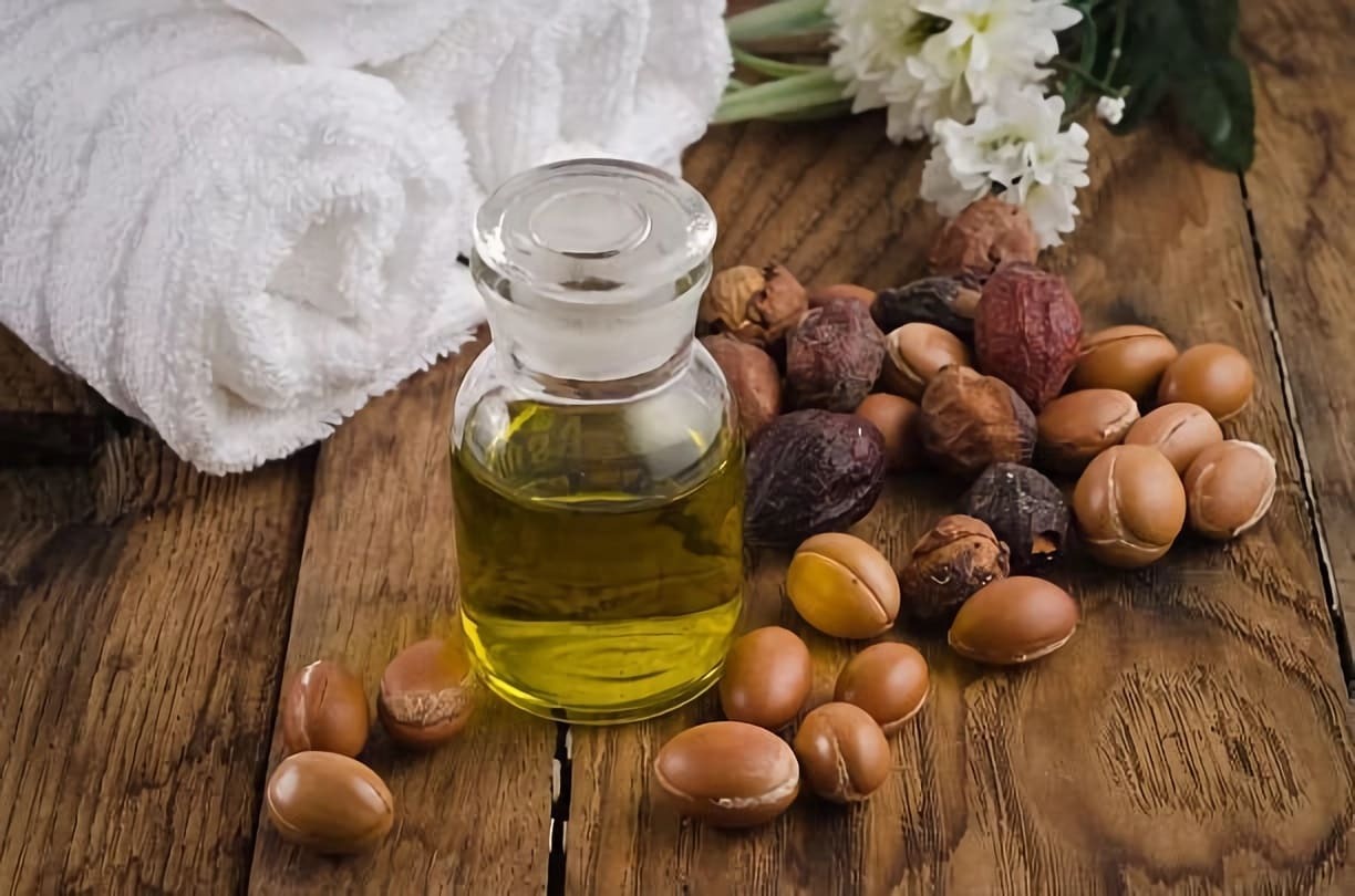 افضل زيوت لتكثيف الشعر 4