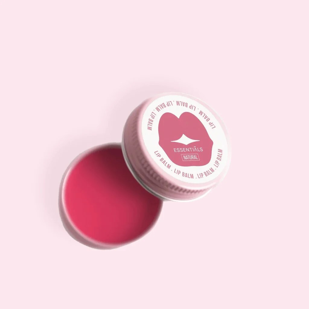 مرطب للشفايف من اسينشيالز Essentials Strawberry Lip Balm