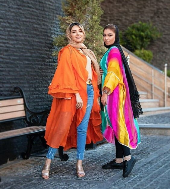 ستايلات للبس العباية المفتوحة.16 ستايلات للبس العباية المفتوحة.16