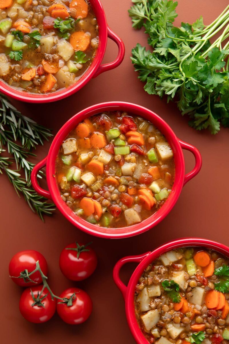 طريقة عمل شوربة العدس بالبطاطس