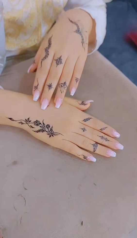 افكار رسومات حنة للايد.36 افكار رسومات حنة للايد.36