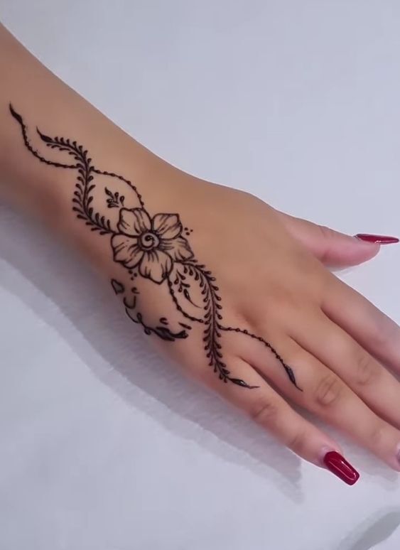 افكار رسومات حنة للايد.46 افكار رسومات حنة للايد.46