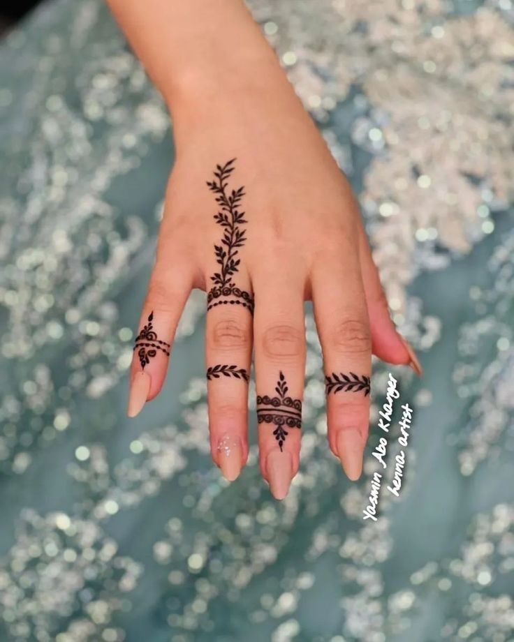 افكار رسومات حنة للايد.9 افكار رسومات حنة للايد.9