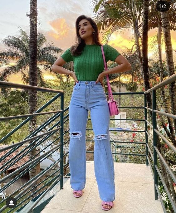 الجينز برجل واسعة.41 الجينز برجل واسعة.41