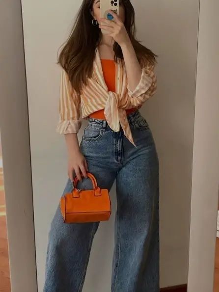 الجينز برجل واسعة.43 الجينز برجل واسعة.43