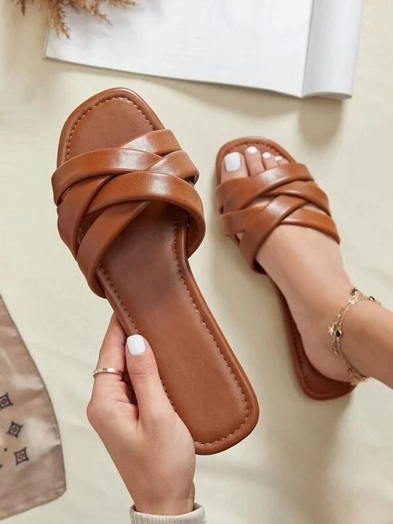 الصنادل الموضة لموسم الصيف.28 الصنادل الموضة لموسم الصيف.28