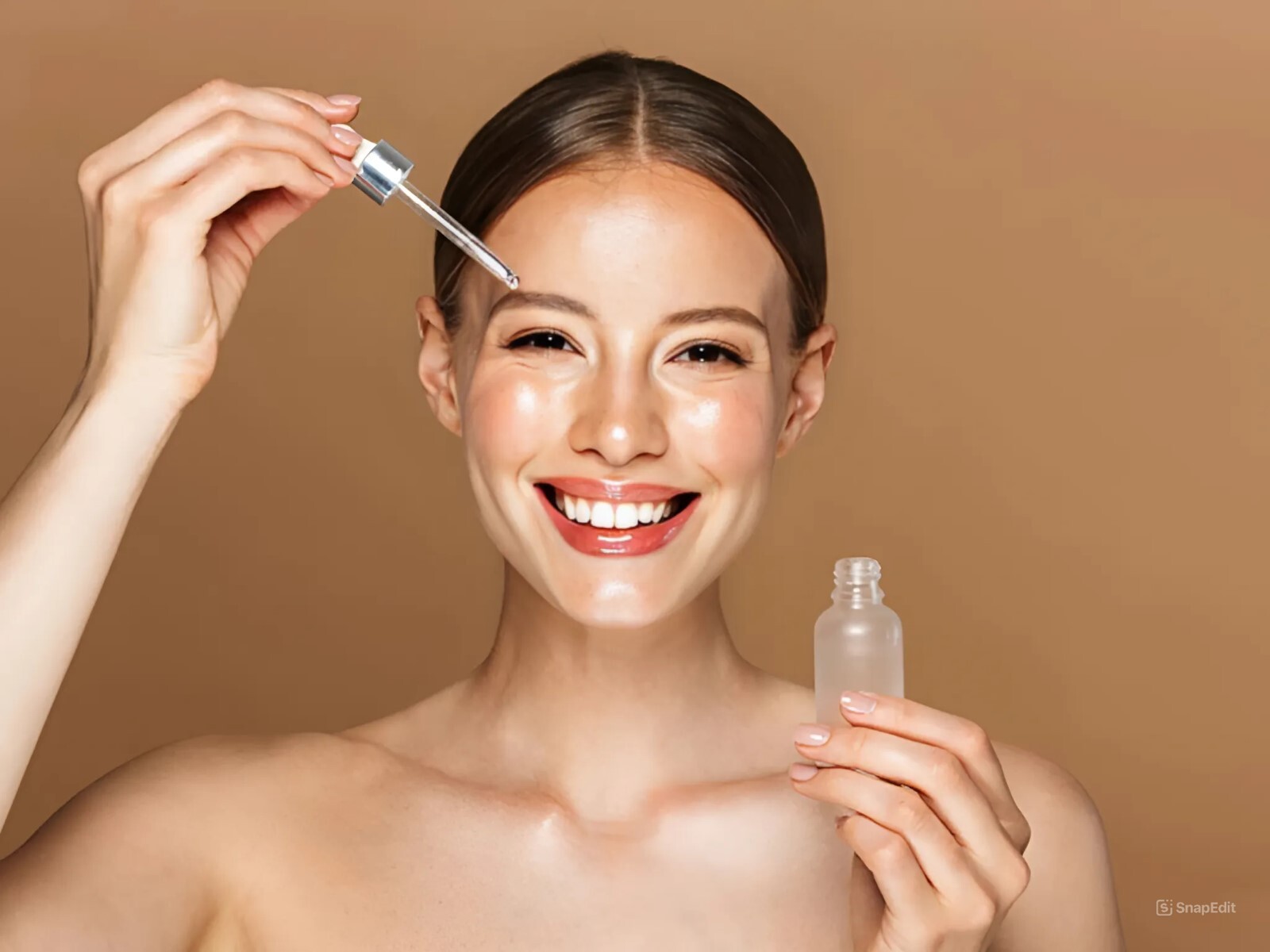 سيروم ليلي طبيعي لتغذية واصلاح البشرة