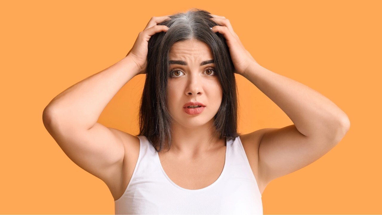 افضل 5 زيوت اساسية للشعر الابيض وازاي تستخدميها