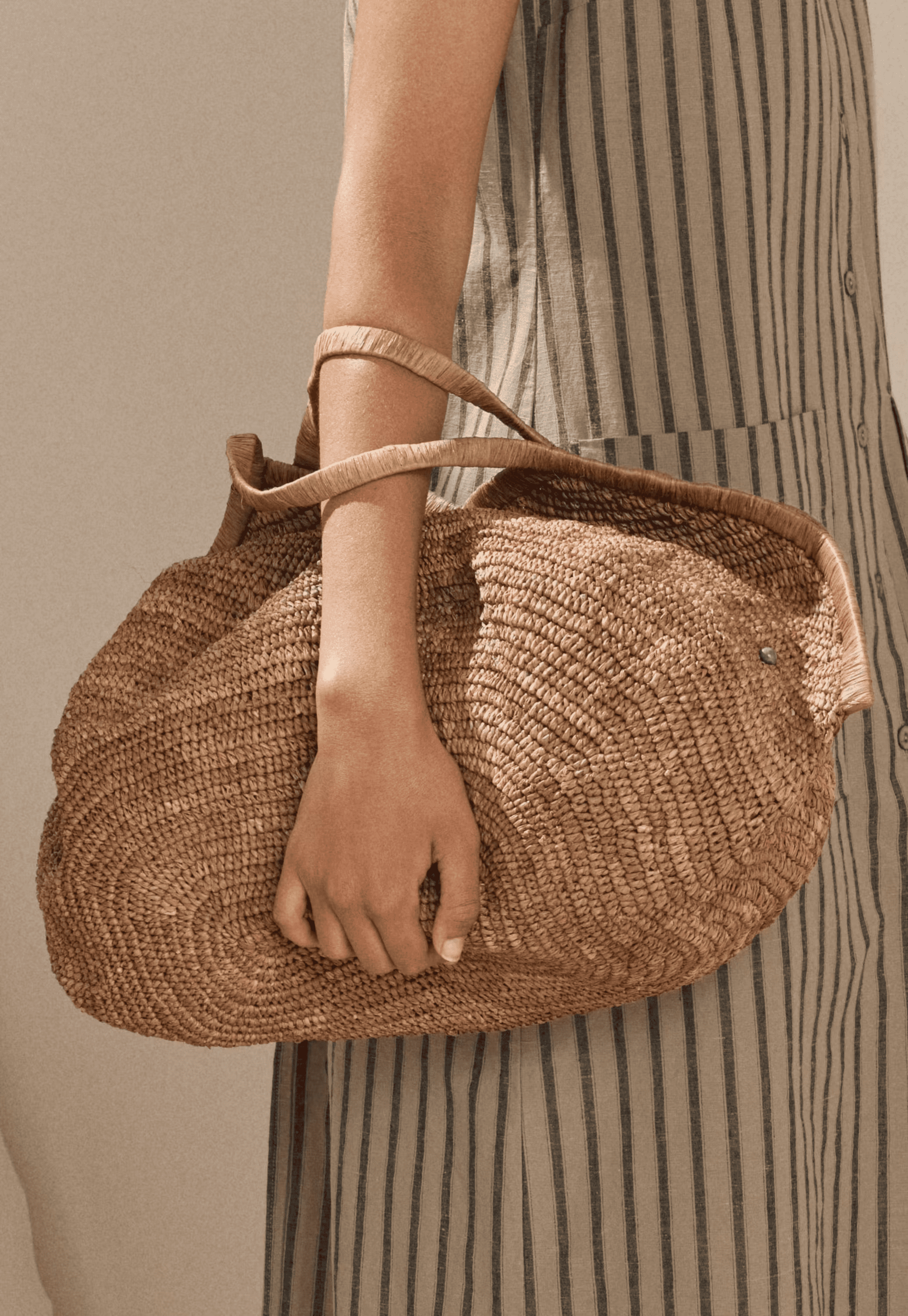 Woven & Raffia Bags.1