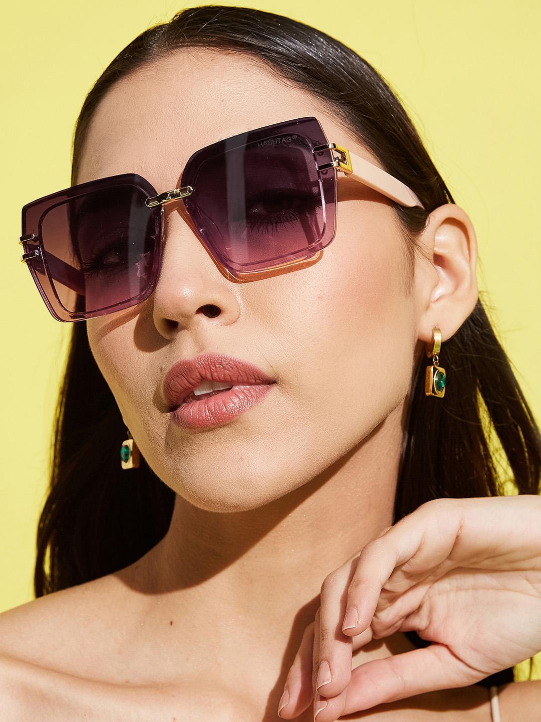 Oversized Sunglasses.10