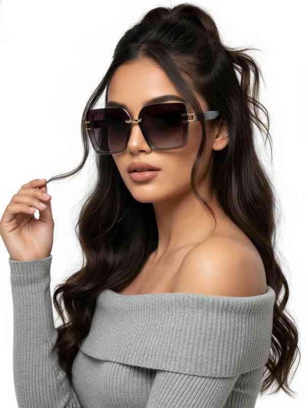 Oversized Sunglasses.7