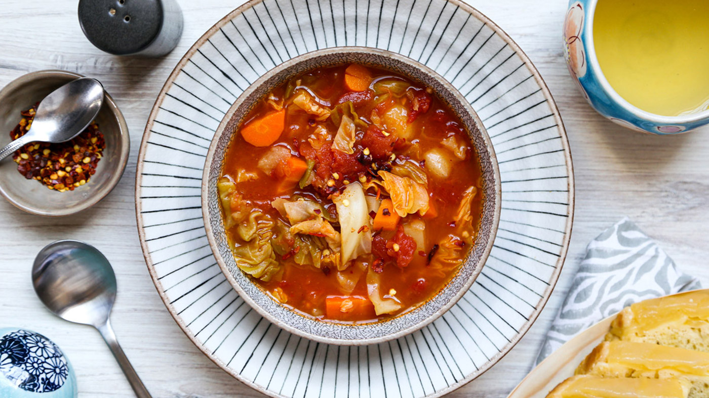شوربة الكرنب الحارة