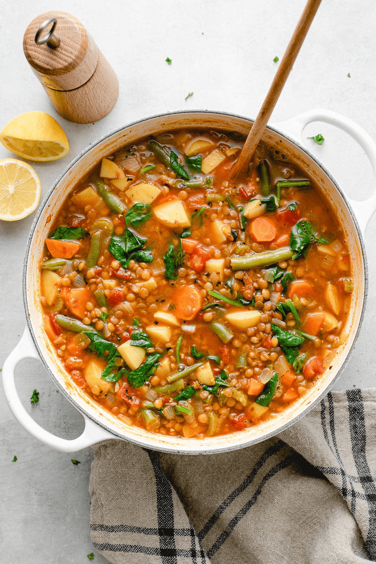 شوربة العدس والخضار