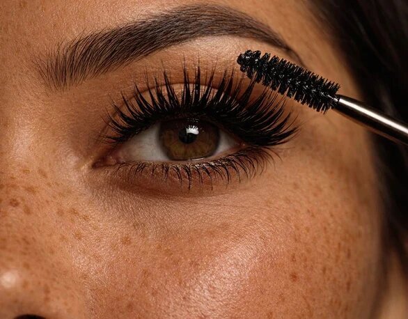 Eyelashes growth serum